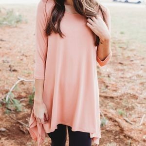 NWOT Wishlist Shark Bite Hem Tunic